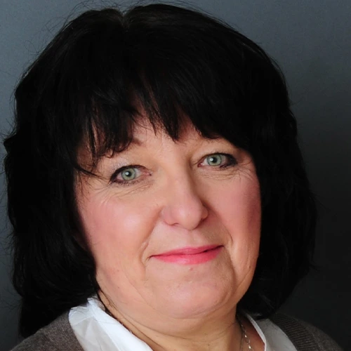 Karin Henkel