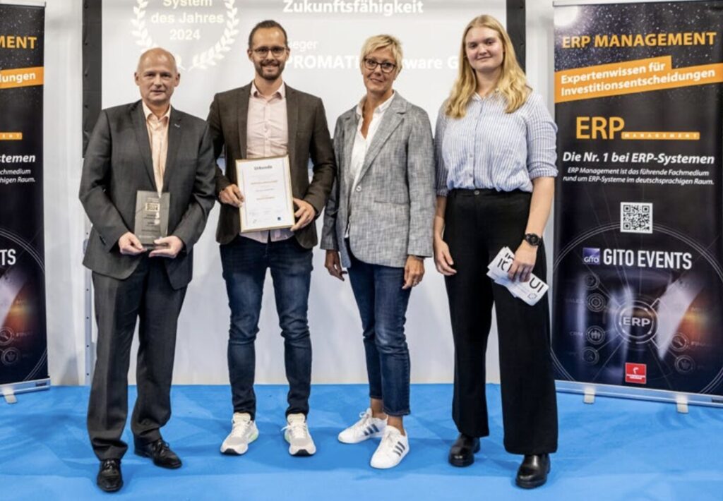 Dr. Thomas Karle (Executive Vice President – Head of Business Process Management), Florian Lösch (Vice President – Head of BU NetSuite),
Sabine Rudolf (Senior Vice President – Head of Marketing), Paula Kaan (Projektmanager – Center of Enterprise Research Potsdam)