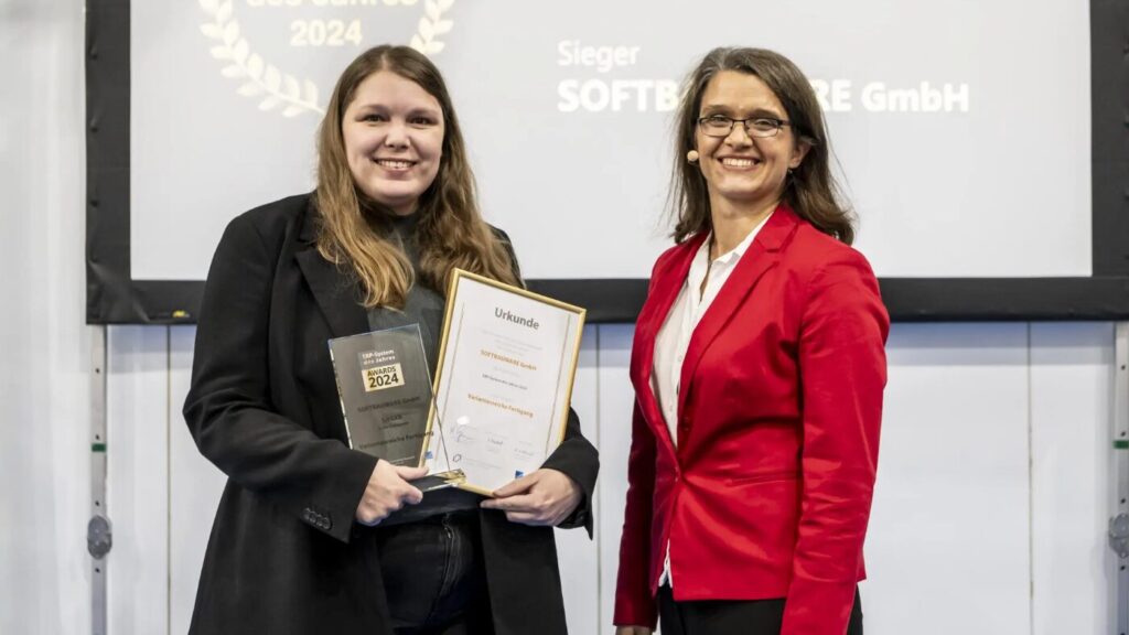 Elena Brüning (Vertrieb und Marketing) und Prof. Dr. Hanna Theuer (Jurymitglied)