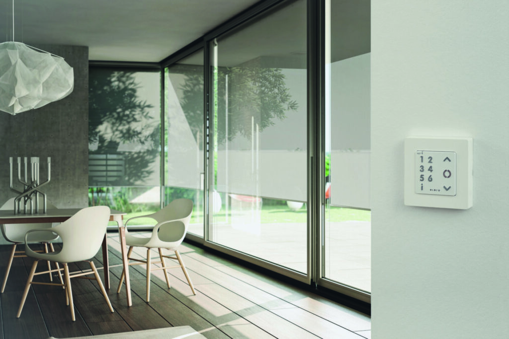 elero – Sun Shading Solutions Nice 2 Am elero-Standort Schlierbach entstehen intelligente Antriebe für Sonnenschutzlösungen.