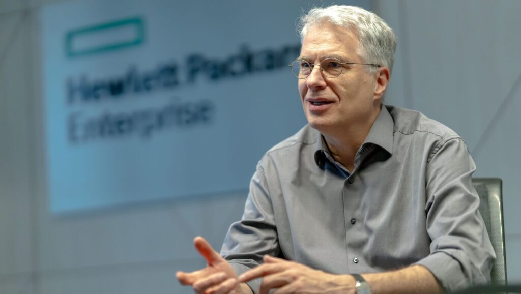 Stefan Brock ist Leiter des AI Center of Excellence. Quelle: HPE