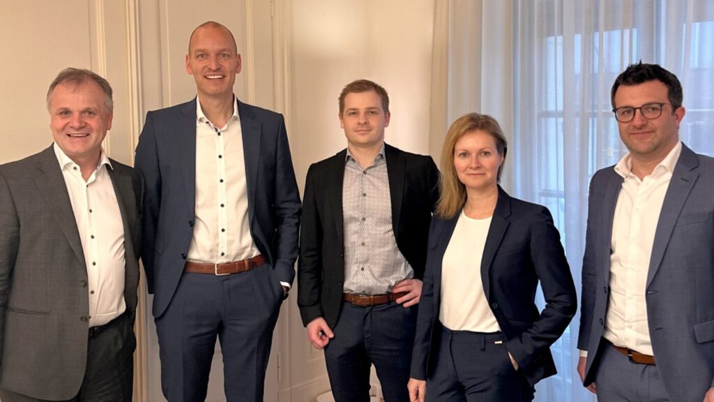 Nach der Unterzeichnung der Verträge © enventa Group