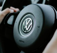 Volkswagen setzt neue Intralogistikleitwarte von PSI ein