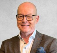 Achim Schneider verstärkt retailsolutions