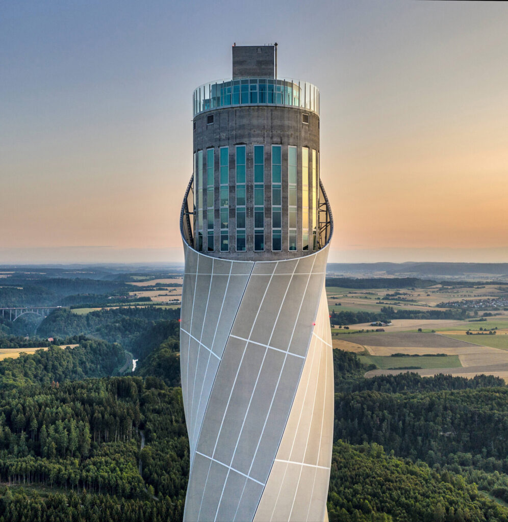 Hoch hinaus mit KI 2 Die ERP-Spezialisten von Aptean laden zum KI-Kundenevent in den Testturm Rottweil © TK Elevator