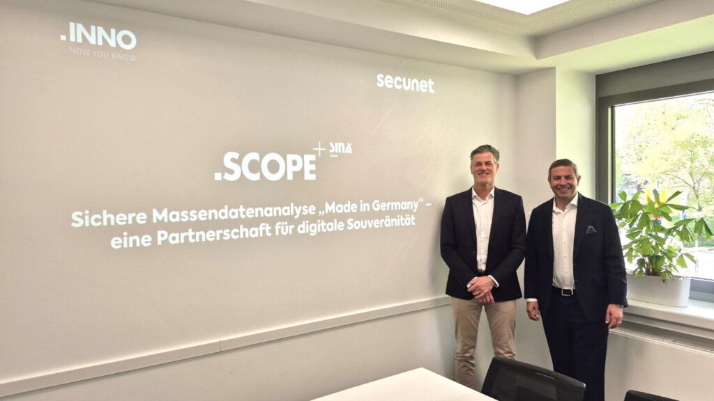 Stefan Günzel (links), CEO von INNOSYSTEC, und Marc Julian-Siewert, CEO von secunet
