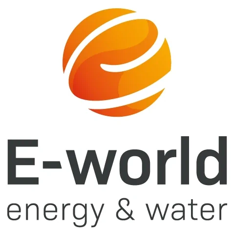 Fachwissen für Entscheider und die ERP-Community 59 E world rgb s schrift